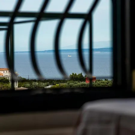 οrama - 1 & 4 Stone View Close To The Castle At Bohali Hill Apartment *